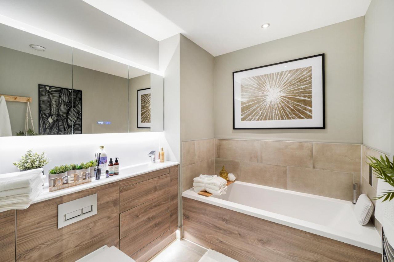 The Waterhouse Avenue By Kandara 5 Star City Home In Maidstone Buitenkant foto