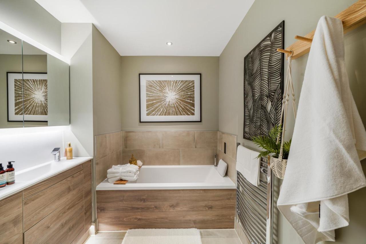 The Waterhouse Avenue By Kandara 5 Star City Home In Maidstone Buitenkant foto